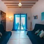 בית נופש Huge Mykonos. Ideal For 8-12 Guests *