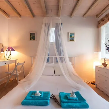 Huge Mykonos. Ideal For 8-12 Guests *