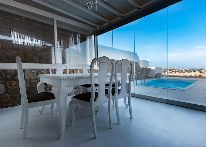 בית נופש Huge Mykonos. Ideal For 8-12 Guests Mykonos Town