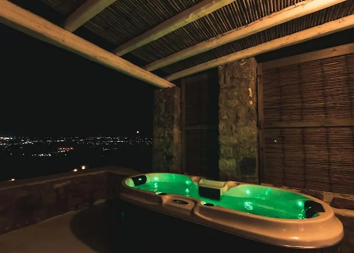 Huge Mykonos. Ideal For 8-12 Guests בית נופש *