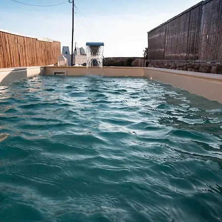 Huge Mykonos. Ideal For 8-12 Guests 펜션 *