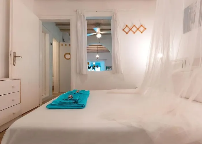 Vakantiehuis Huge Mykonos. Ideal For 8-12 Guests
